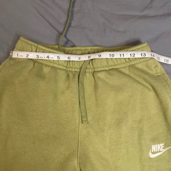 NIKE Jogger Sweats - Picture 8 of 8